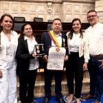 Gestión de Luz Pastrana permite al Chakal del Sur recibir la Orden de la Democracia